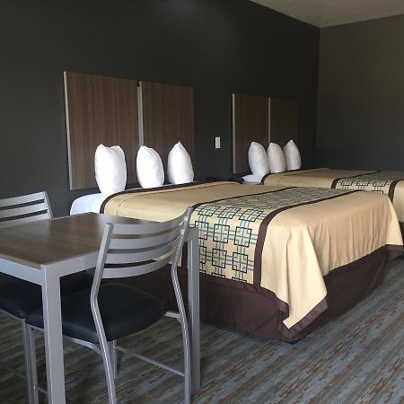 Scottish Inn&Suites - Conroe Buitenkant foto