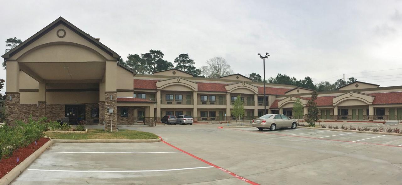 Scottish Inn&Suites - Conroe Buitenkant foto